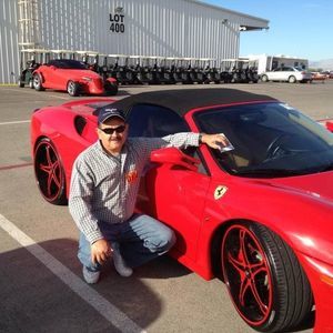 Meet your Posher, Manuel