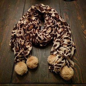 Leopard print scarf