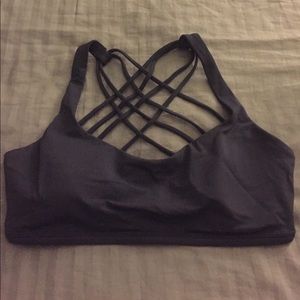 Lululemon sports bra