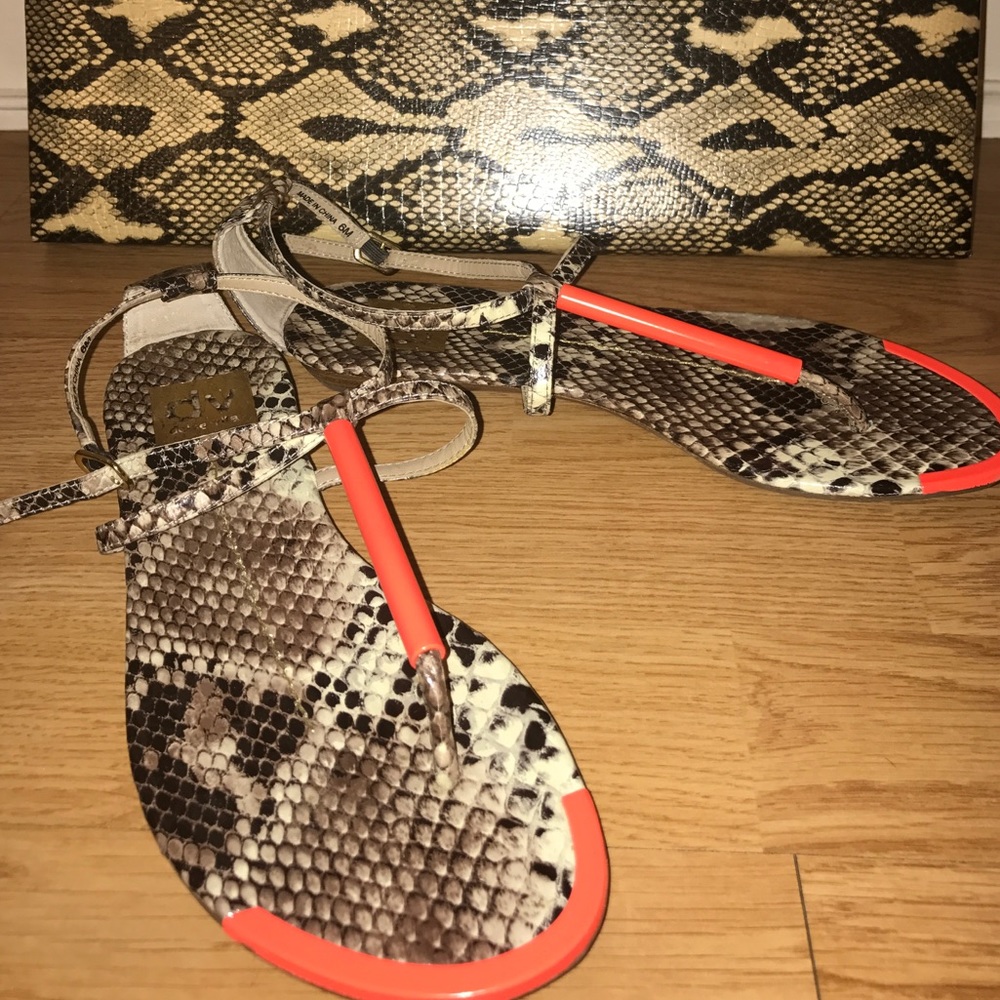 DV by Dolce Vita Archer Sandal 6