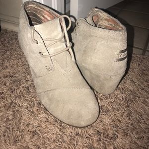 Toms Wedges