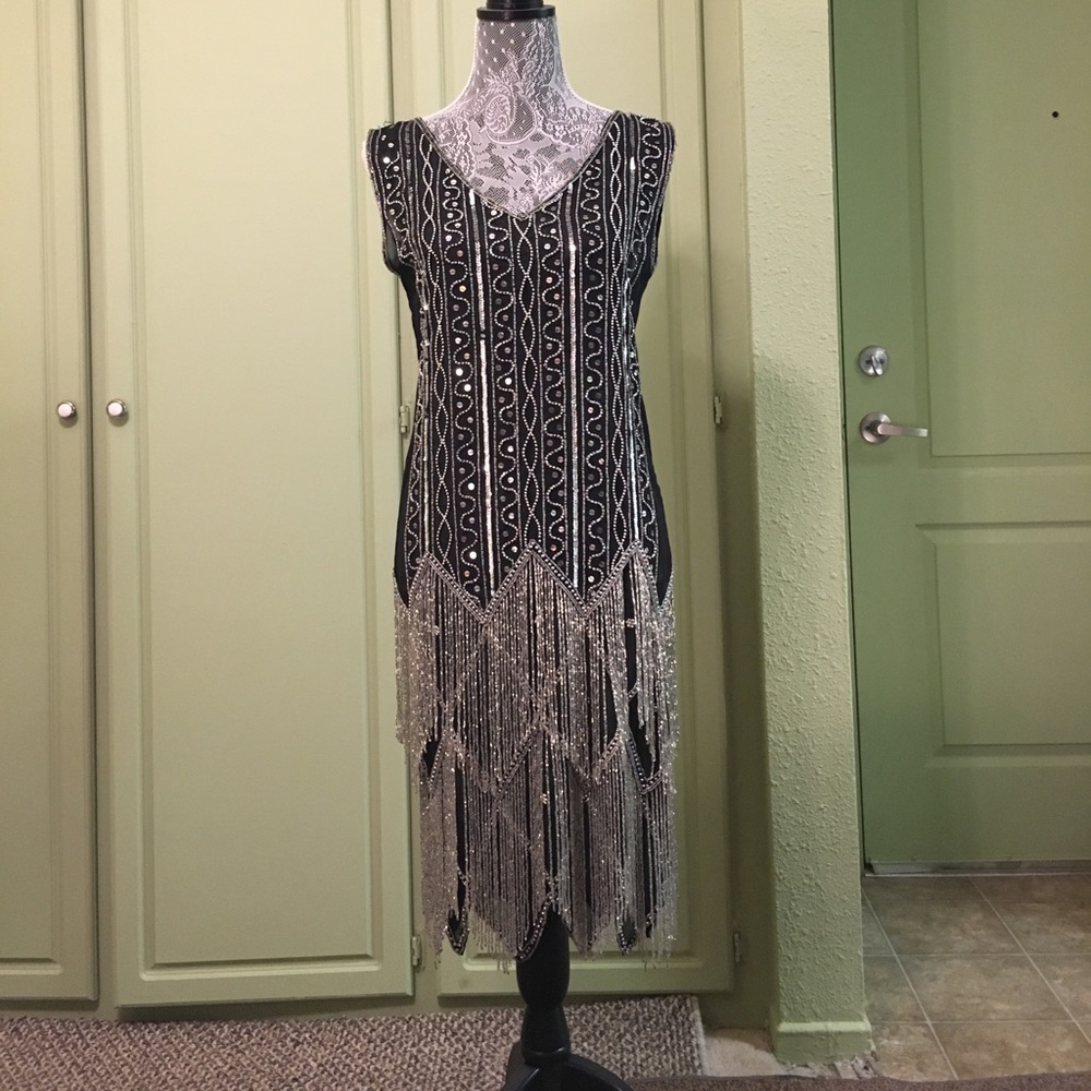 Flappers, 1920s retro style dress. Size small.