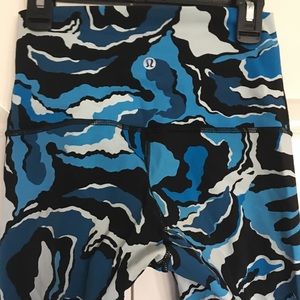 Lulu Lemon workout leggings