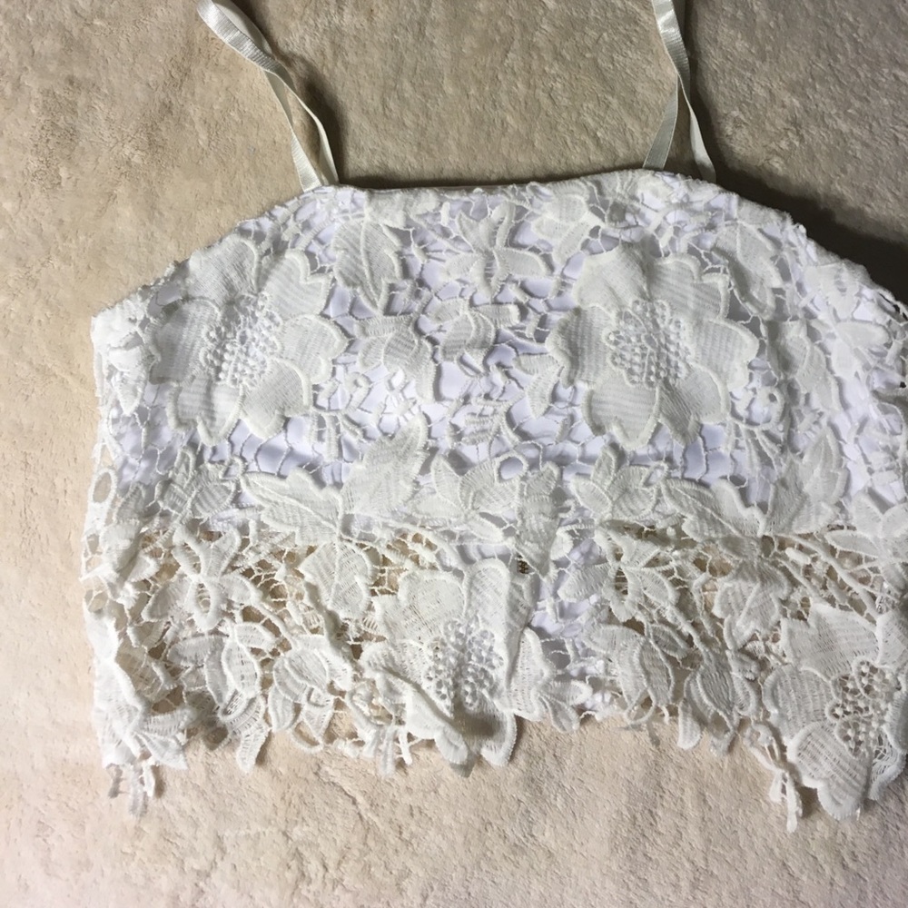 White floral crop top