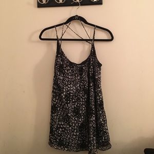 Vince Camuto long light tank top blouse