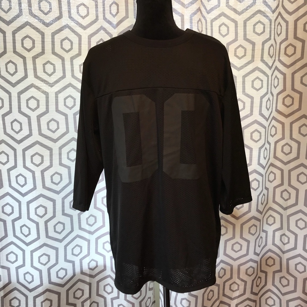 Black street wear jersey