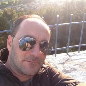 Meet your Posher, Sinisa
