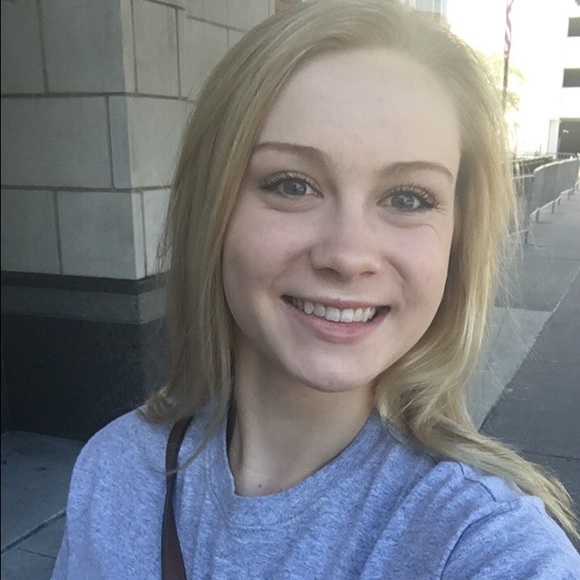 Meet your Posher, Kaylee - Picture 1 of 1