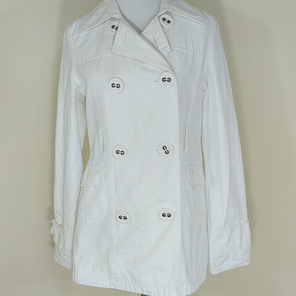 White Short Trench Coat
