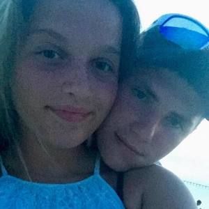 Meet your Posher, Collin