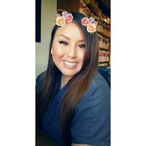 Meet your Posher, Simone