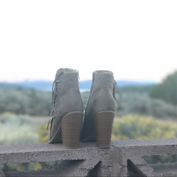 SALE! LAST 2  << Lace Up Brown Booties >> - Picture 4 of 7