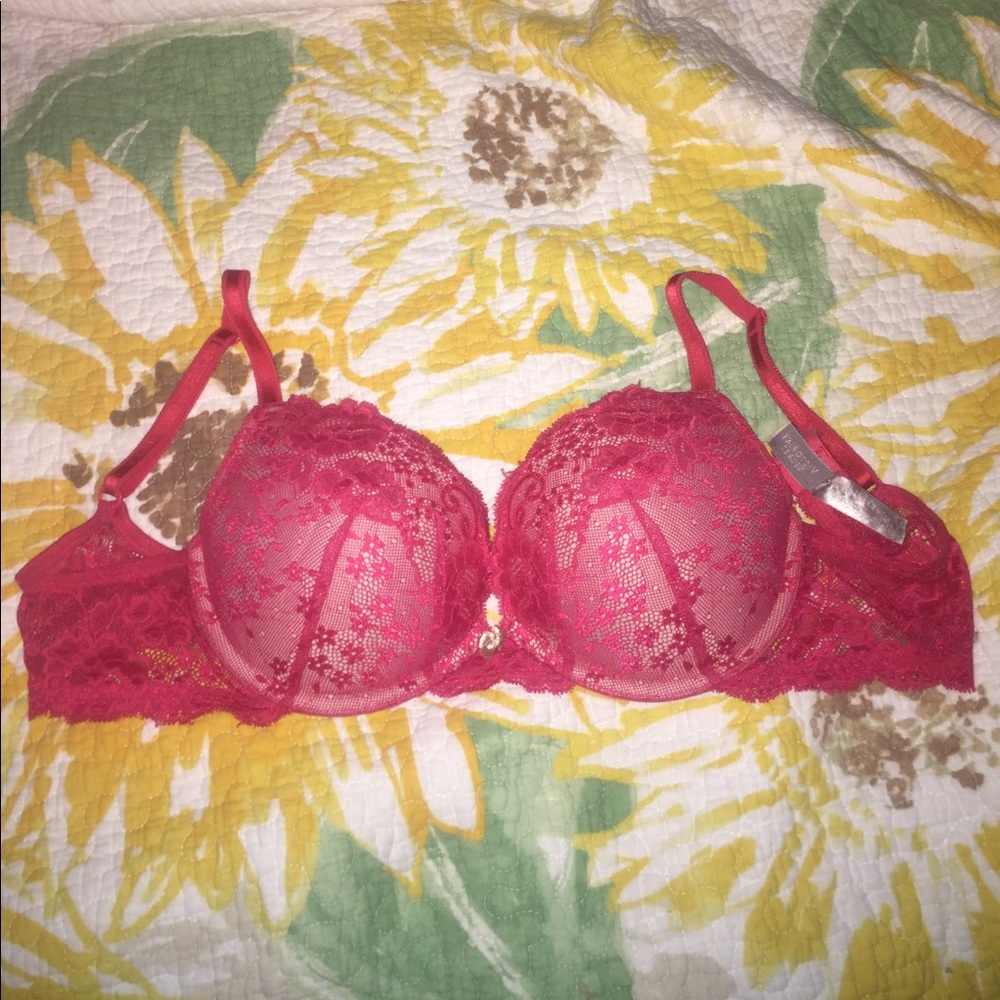 Victoria’s Secret Dream Angels Push Up Bra 38B