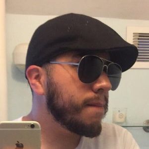 Meet your Posher, Luis