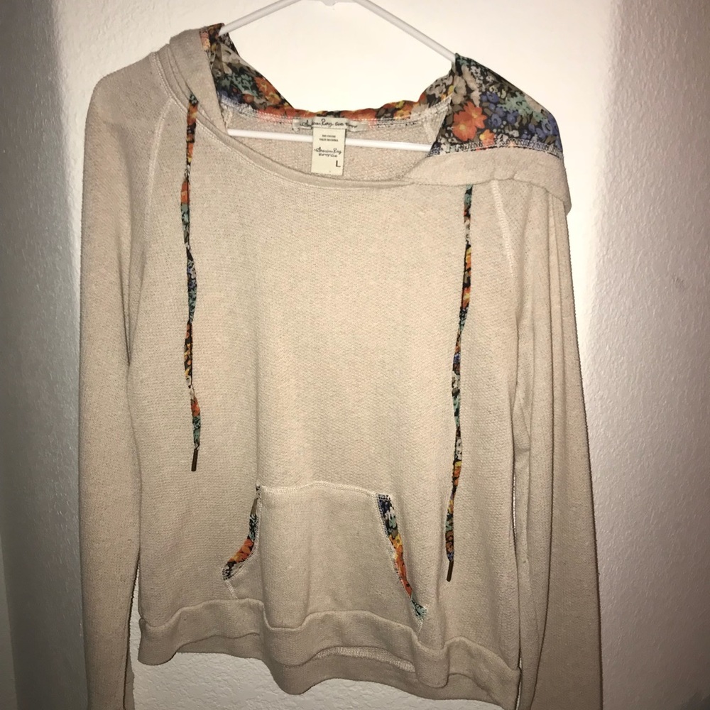 Hoodie with printed hood