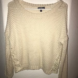 Cream knitted long sleeve sweater