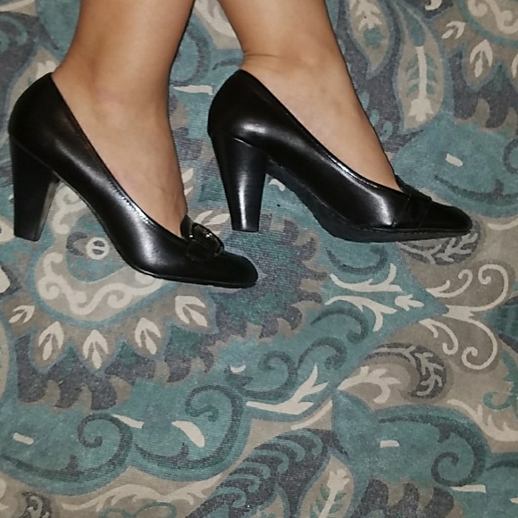 Confortable Iflex high heel pump by Anne Klein - Picture 2 of 4