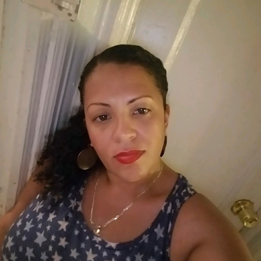 Meet your Posher, Valerie