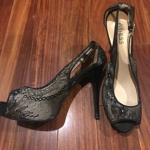 Black and cream lace heels!