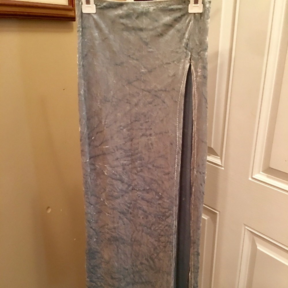 Club Wear - Picture 3 of 4