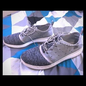 Under Armour Charged casual shoes