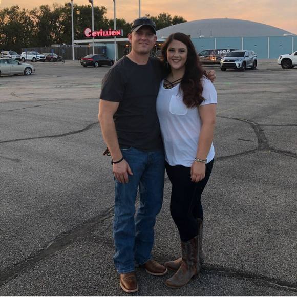 Meet your Posher, Cami - Picture 1 of 1