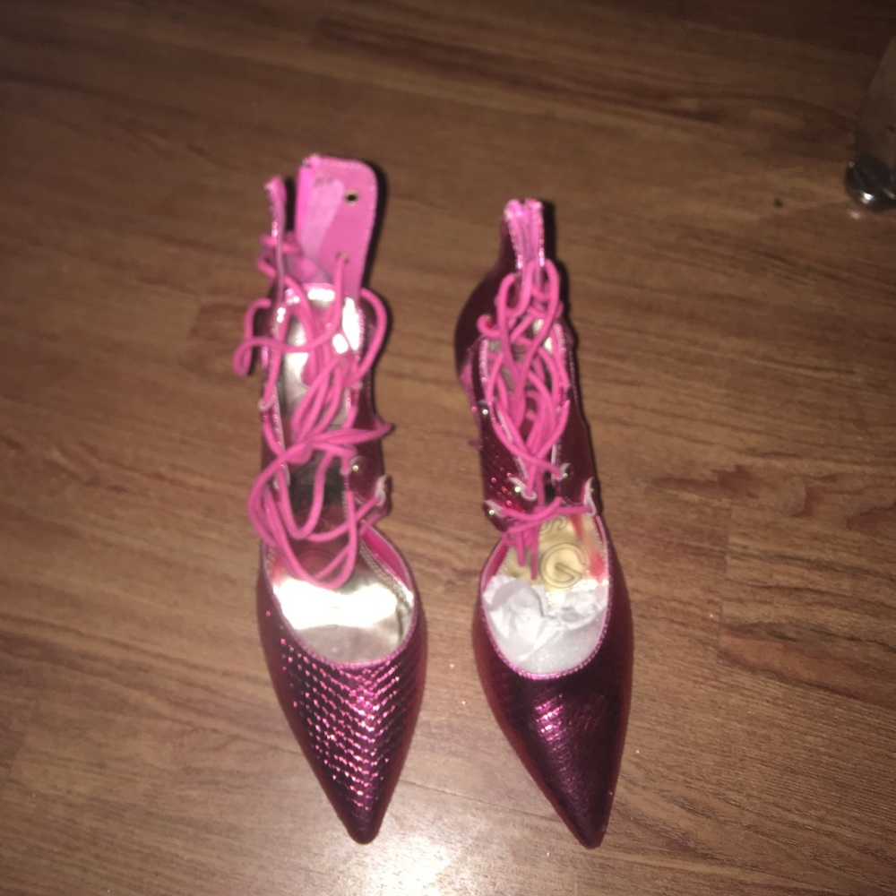 Metallic pink pumps size 11