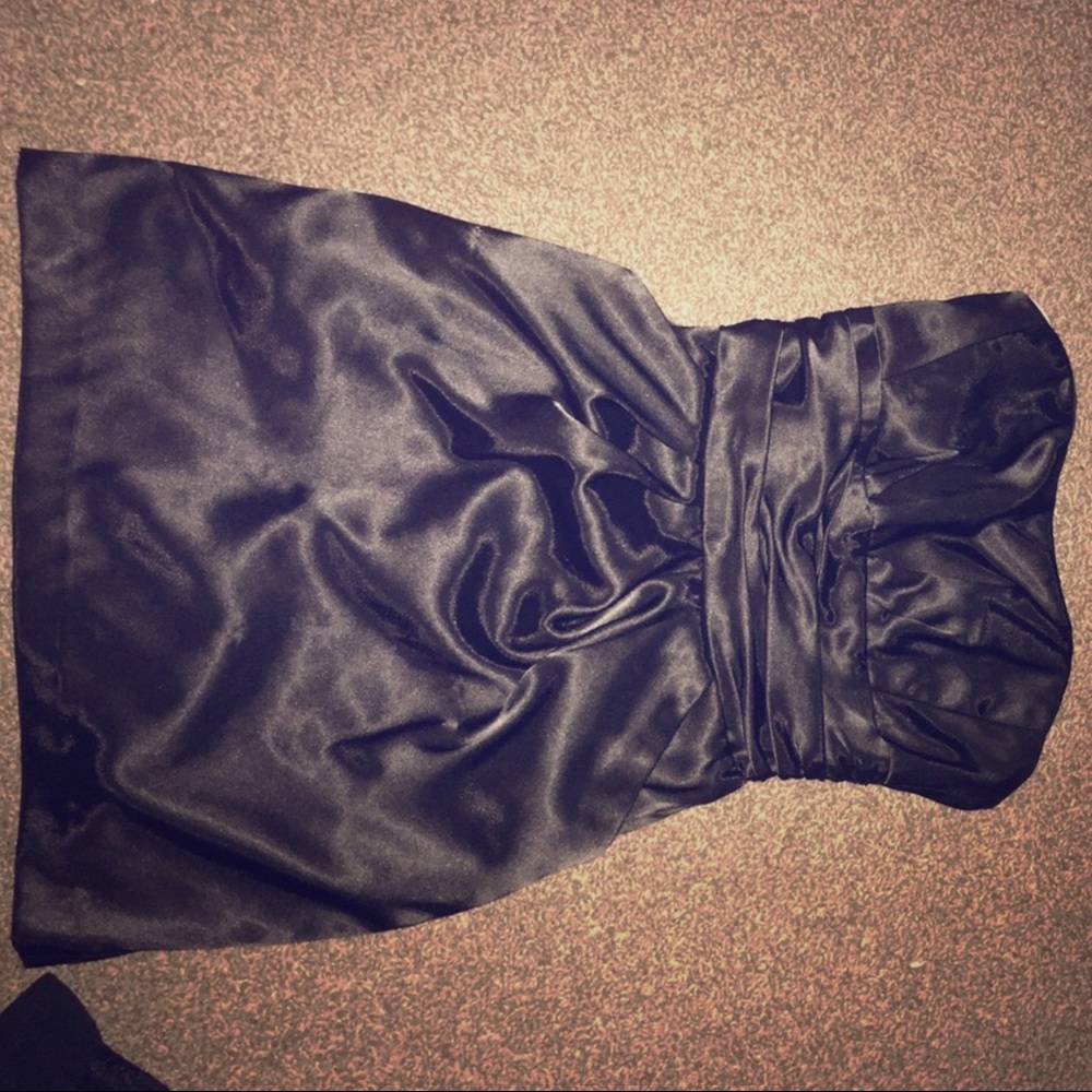 Short black bridesmaid dress - Picture 2 of 2