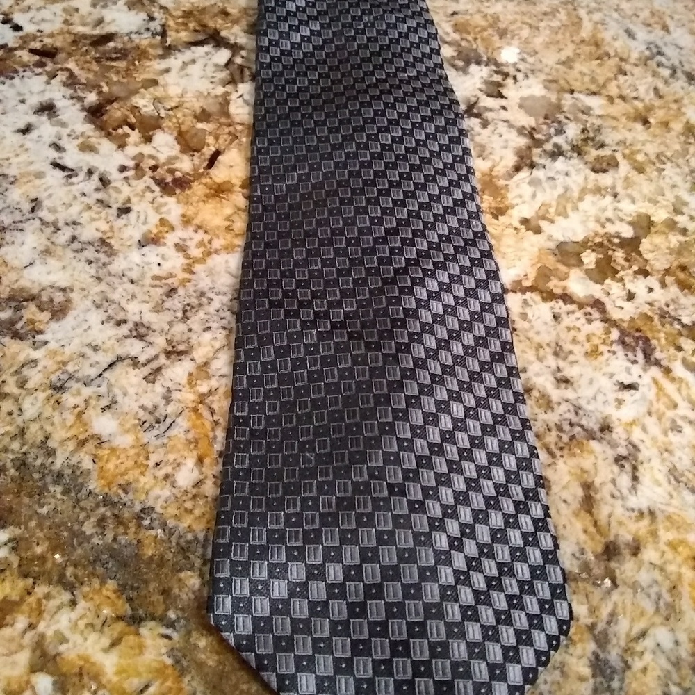 Murano silk tie.