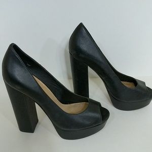 Black Leather Peep-toe Platform Pumps