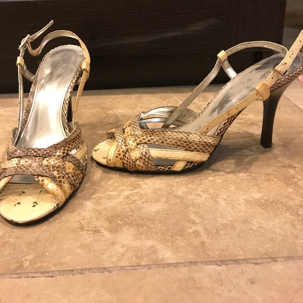 Calvin Klein reptile heels - Picture 2 of 3