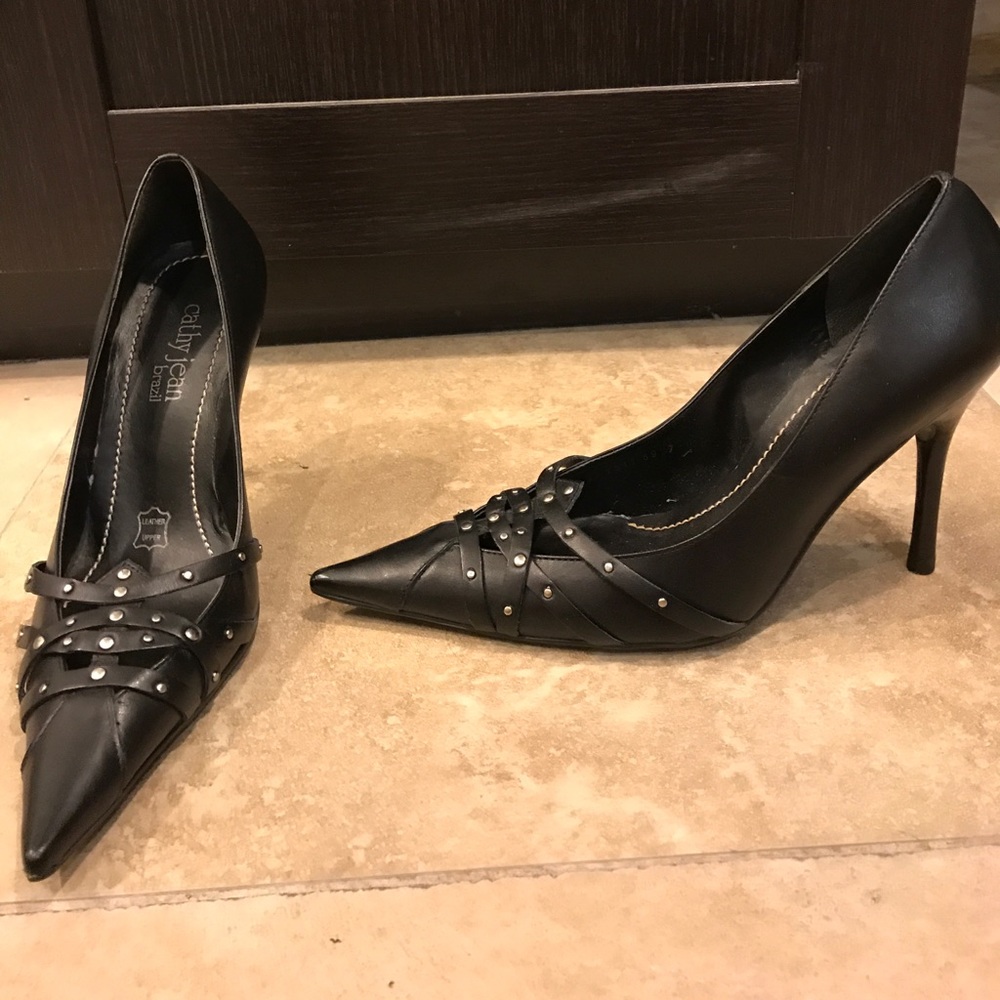Cathy Jean Studded black heels - Picture 2 of 3