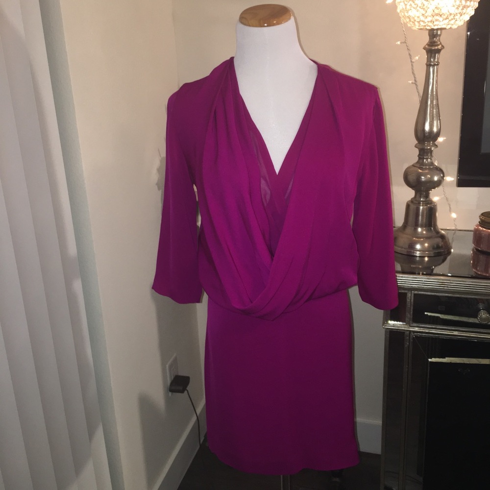 DVF. Size 8. Mini dress.