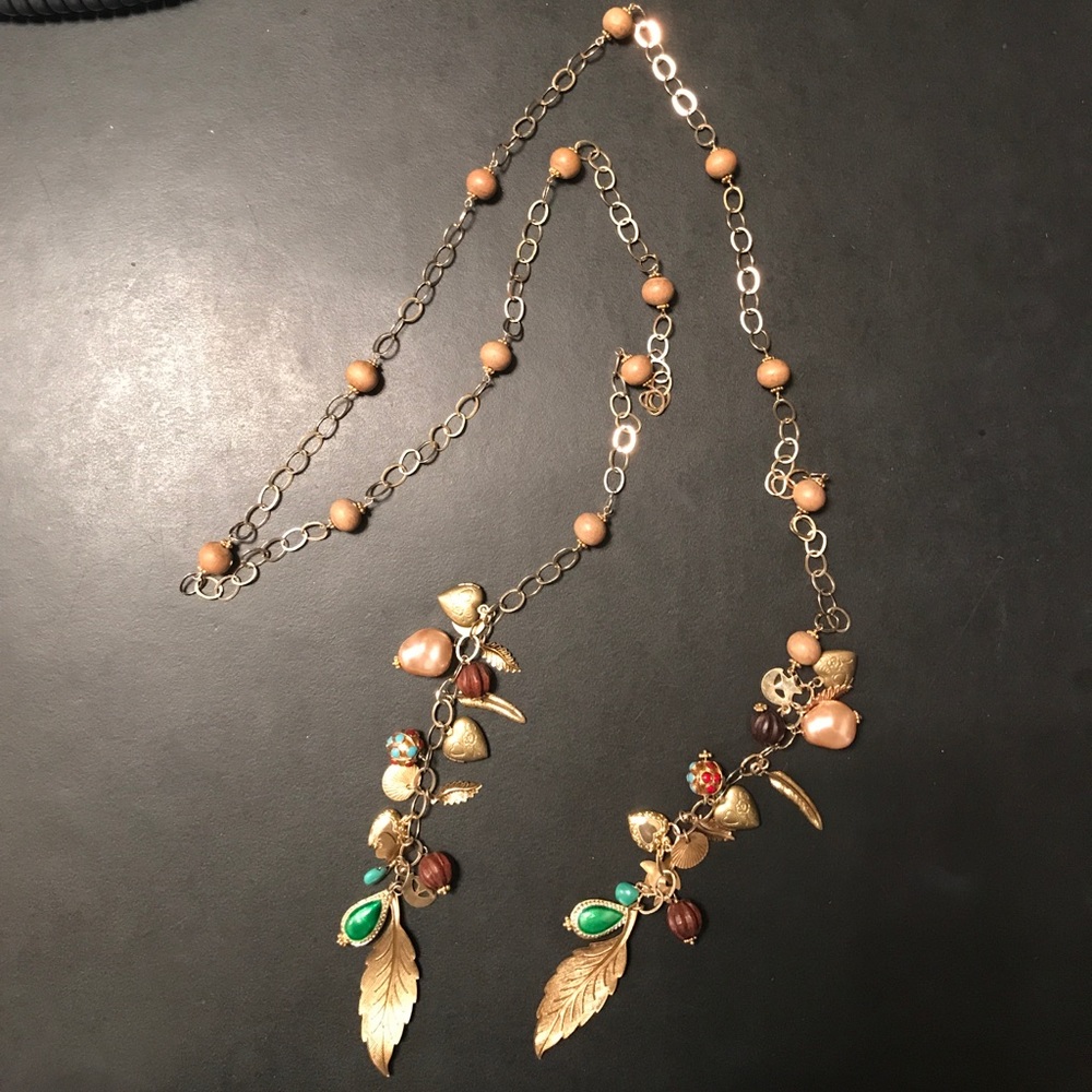 Sandalwood necklace that wraps // charms
