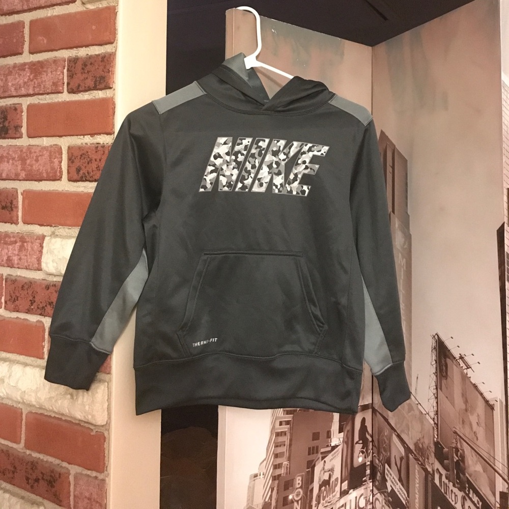 Nike pullover hoodie