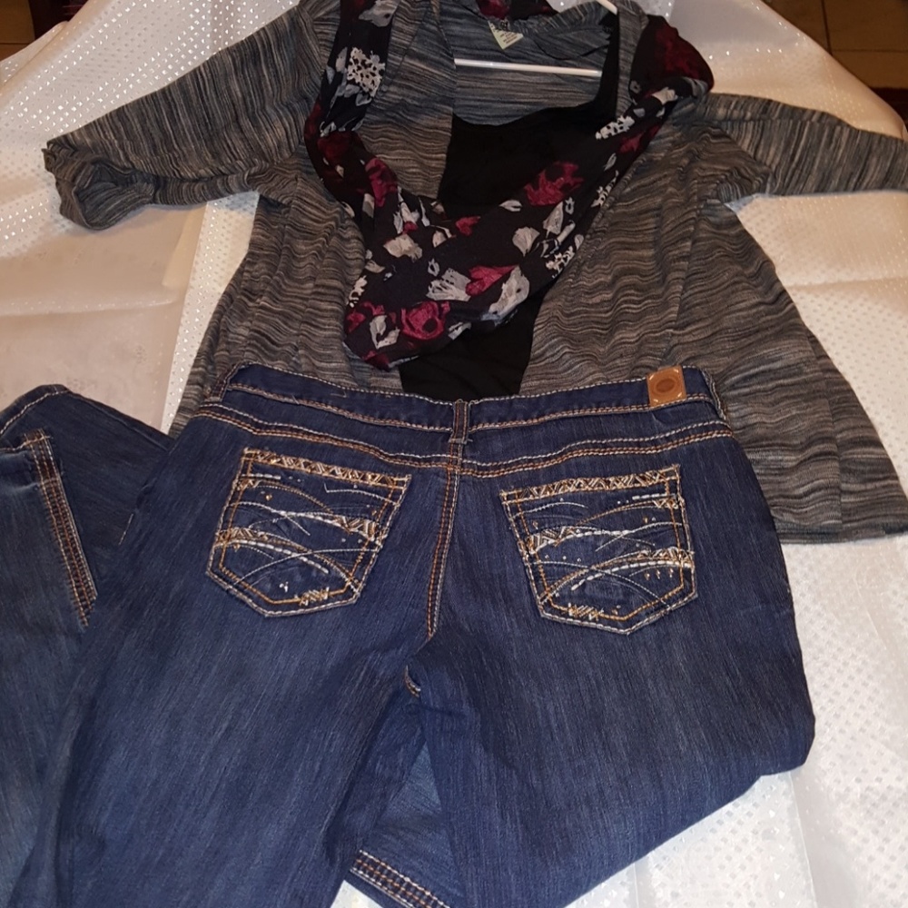 Bundled causal yet classy. NWT
