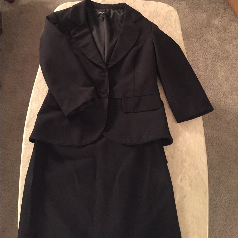 Nine West suit