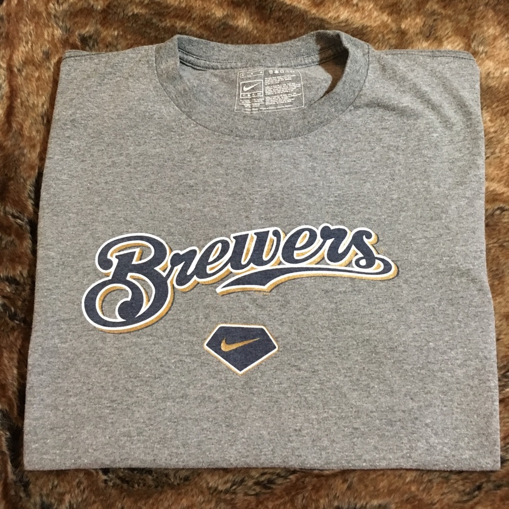 ❤️Milwaukee brewers tshirt