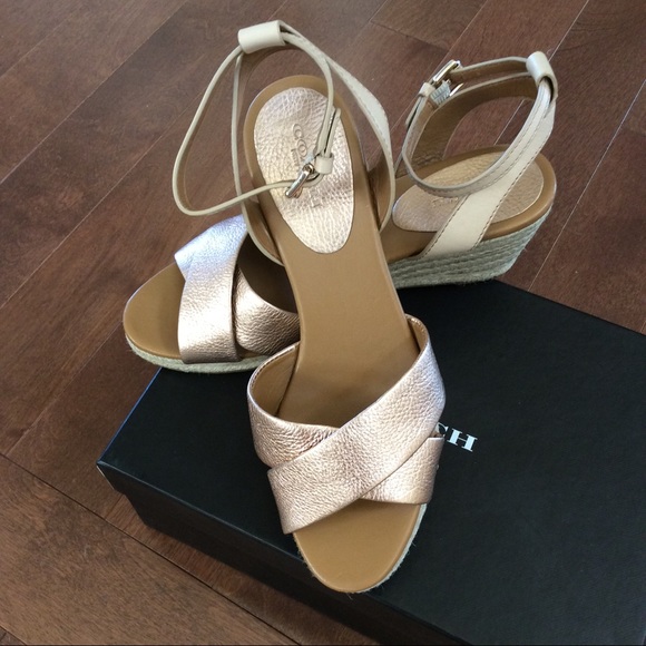 BNWOB Coach light gold Hanna Wedge Sandals - Picture 3 of 7