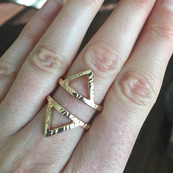 On Point Ring - Picture 7 of 8