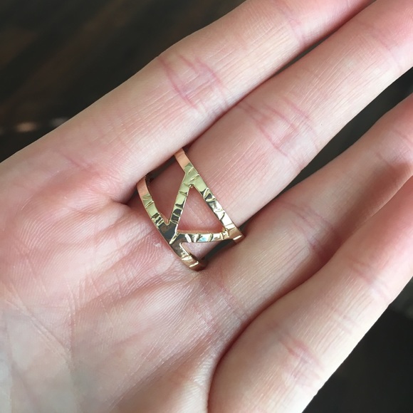 On Point Ring - Picture 8 of 8