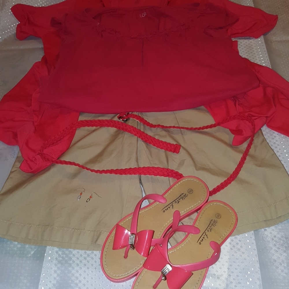 Bundled coral lovers outfit
