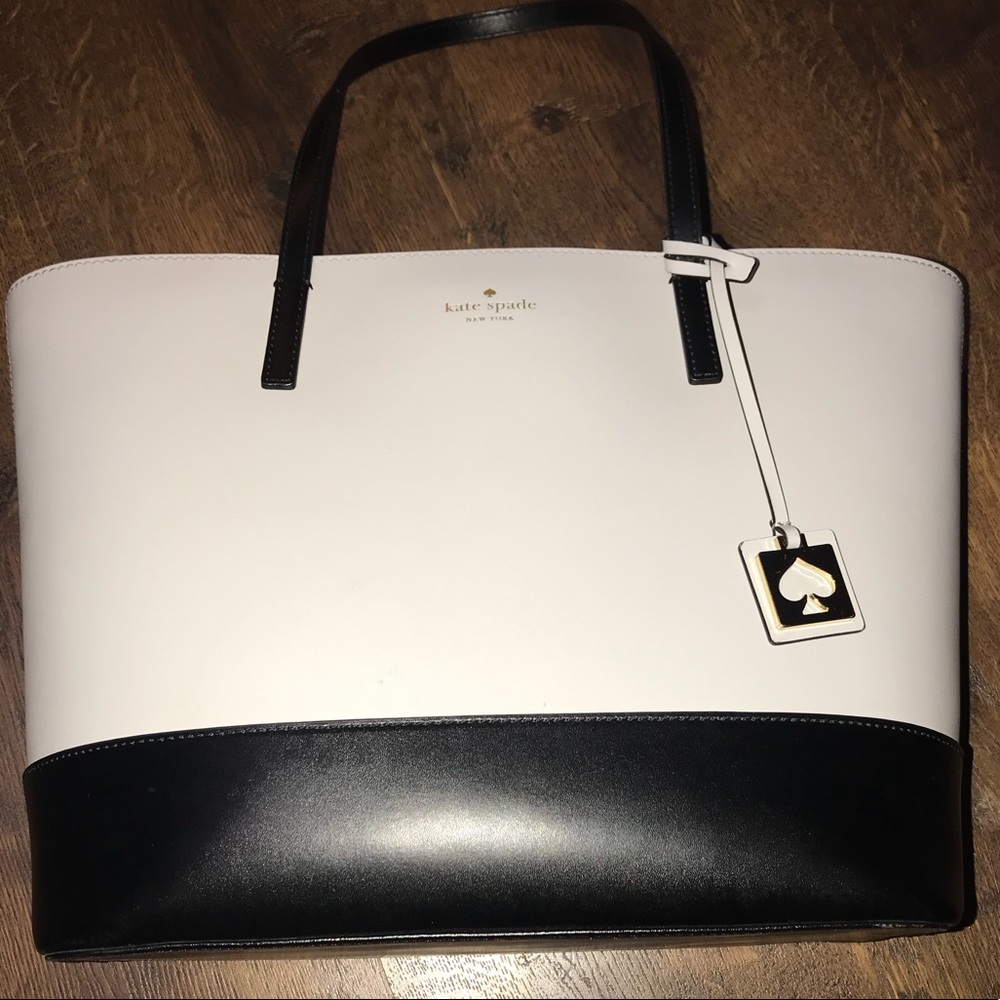 Kate Spade ♠️ medium size tote