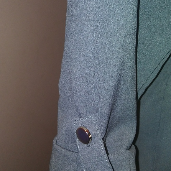 Gray top. (SOLD) - Picture 2 of 3