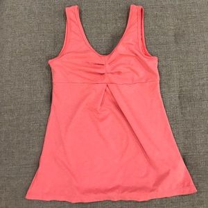 2XU women’s small tank pink fast dry