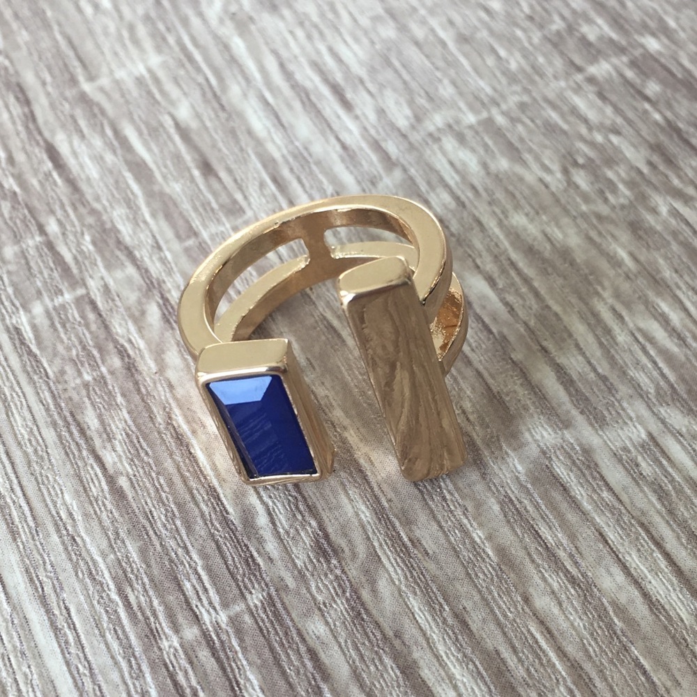 Golden Link Ring