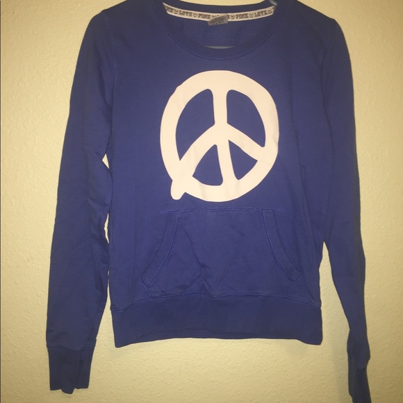 ✅SOLD✅🔥NWOT VS PINK S Crewneck🔥 - Picture 2 of 3