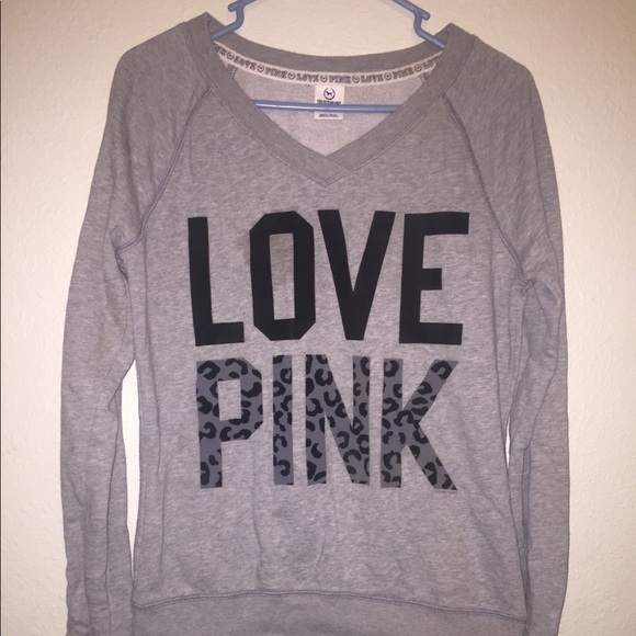 ✅SOLD✅🔥NWOT VS PINK S Crewneck🔥 - Picture 1 of 2