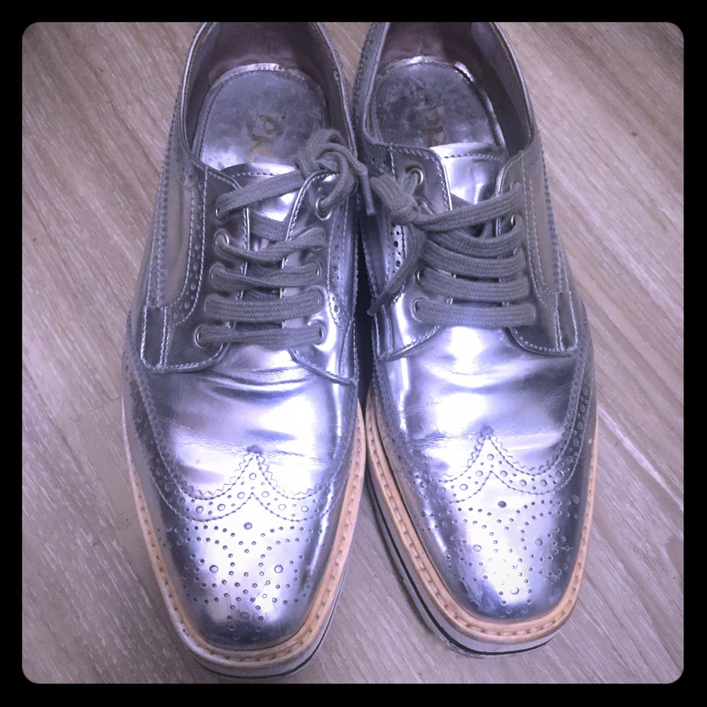 Prada platform