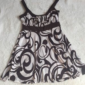 Brown and white sleeveless top